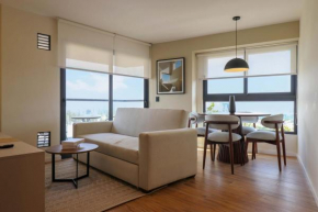Elegant 2BR with balcony in San Isidro